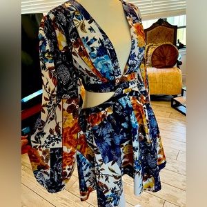 Pretty girl dress brand new size small medium